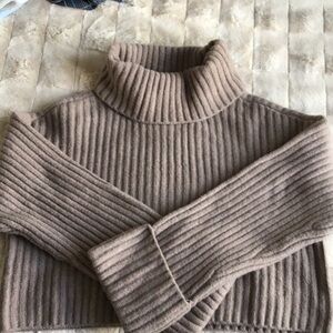Dynamite Crop Sweater